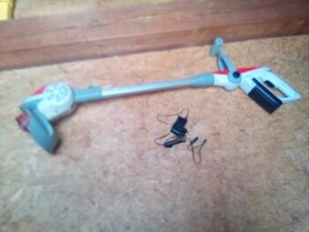 Akumulátorová strunovka