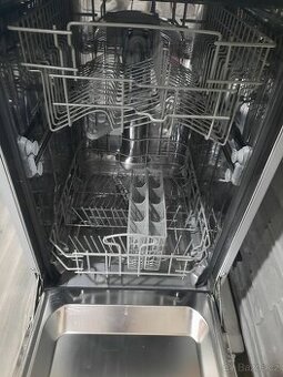 Myčka nádobí Candy  (šedá)