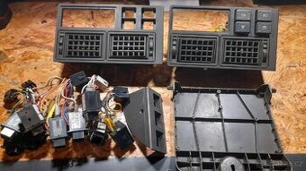 Prodám na Škoda Favorit Originál díly do interiérů