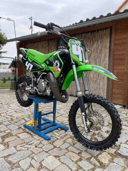 Kawasaki KX65 Model 2025, green hezký stav