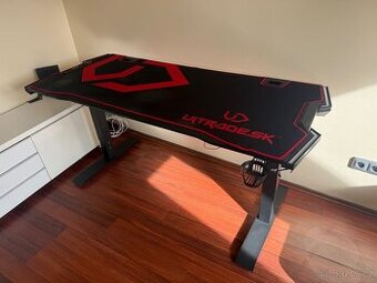 Herní stůl ULTRADESK Force