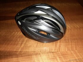 cyklistická helma (spíš dětská) - 1