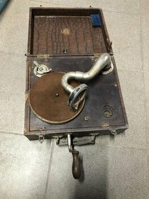 Starožitný gramofon