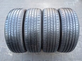 215/65/17 zánovní letní pneu hankook