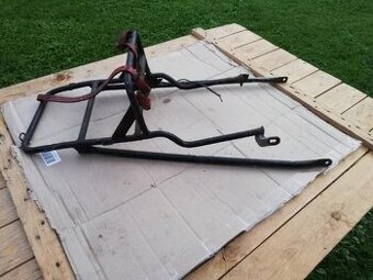 Koupím vojenský zadní nosič na Jawu 350/360