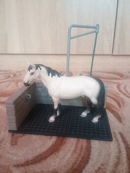 Schleich koně