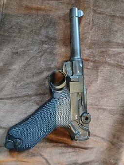 Pistole P08 co2-4.5 blowback