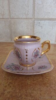 RŮŽOVÝ PORCELÁN