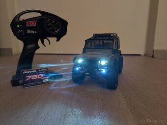 Luxusně vytuněný Traxxas TRX-4M Defender