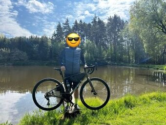 Gravel Giant Revolt 0, model 2024, velikost M
