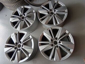 sadu al disku 17" SCUTUS, ORIGINAL SKODA KAROQ model 2024