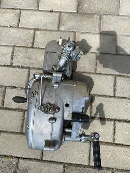 Motor jawa 50
