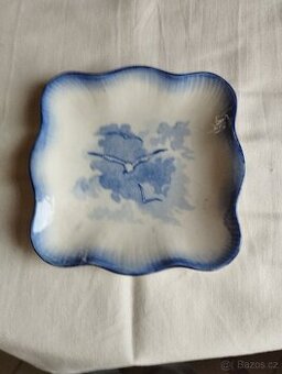 kameninový talířek