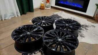 Prodám Alu Disky Trinity R19 Škoda Superb 3 Top Stav