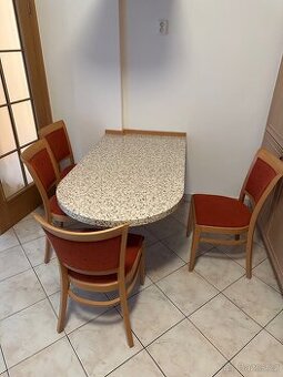 Jídelní stůl a židle