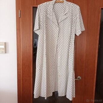 Letní propínací puntíkaté šaty, vel. 46-48