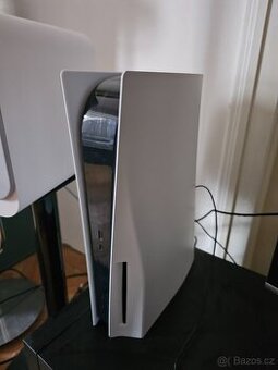 Playstation 5 bluray, 10 her, 2 ovladace, nabijecka