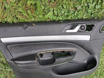 Tapicirunky Octavia 2 rs combi plast/kuze