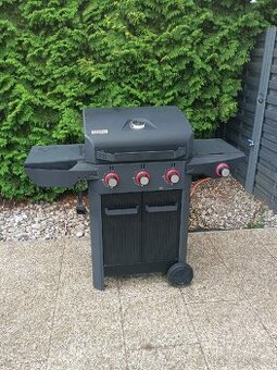 Prodám zahradní plynový gril, dvě sezóny použitý.