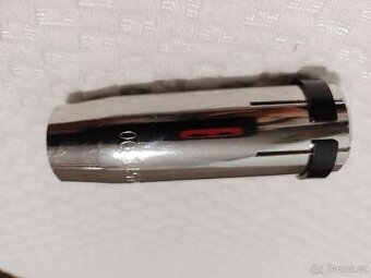 Svařovaní. Velká měděná hubíce k hořáku CO2.