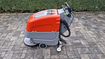 Podlahový mycí stroj Hako Scrubaster B45