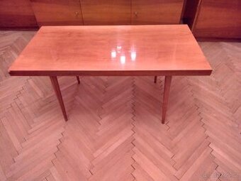 Konferenční stolek