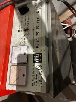 Nabíječka trakčních baterií 48v