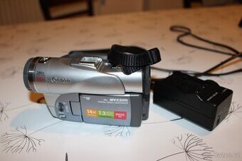 Kamera Canon MVX200i