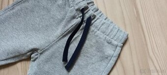 Tepláky Benetton - vel. 92