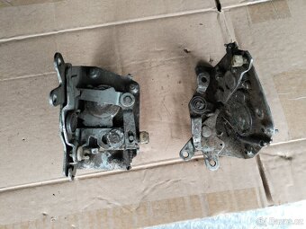 Zámky dveří Škoda 105, 120, 130