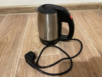 Rychlovarná konvice pro karavan / kemp 1000W