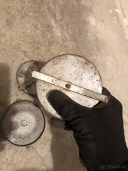 Čz 125 175 250 víčko airboxu vzduchového filtru