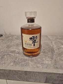 Suntory Hibiki 17 year old whisky