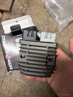 Regulator, Voltage Regulator MOSFET FH020AA