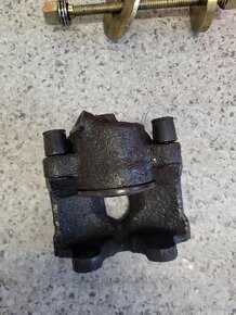 Brzdový třmen bmw e36 - 1