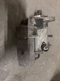 Startér Kia Carens 2.0. CRDI