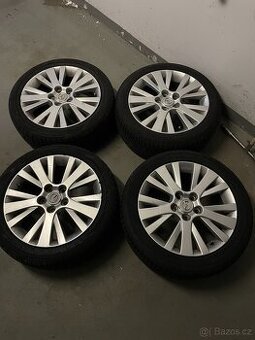 4x alu kola R17 originál Mazda + celoroční pneu