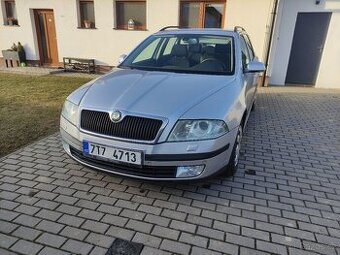Škoda Octavia 2 - 2.0 TDI 103 kW combi Xenony