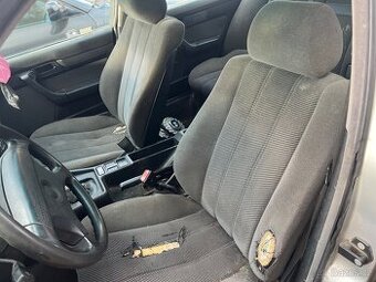 BMW e34 sedan sedačky