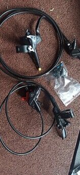 Čtyřpístkové brzdy Shimano BR-M6120