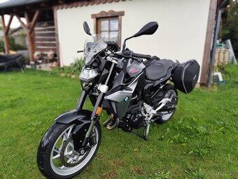 BMW F900R