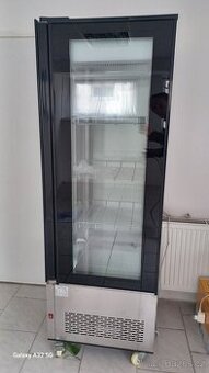 Cukrářská panoramatická vitrína NORDLINE RT 400