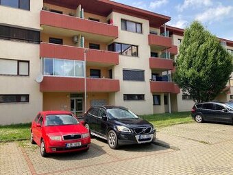 Pronájem bytu 1+1 Napajedla 45m2 klimatizace, balkon - 1
