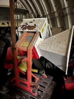 Prodám špalíkovačku za traktor