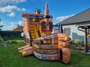 Půjčím PROFI skákací hrad Pirátská loď - 1