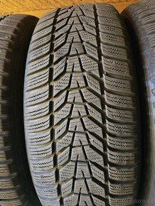 Zimní pneu 225/60R18 Hankook