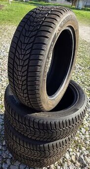 Téměř nové zimní pneu Hankook Winter i-cept evo3 215/55/18