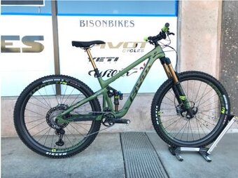 Pivot Switchblade Team XTR 29