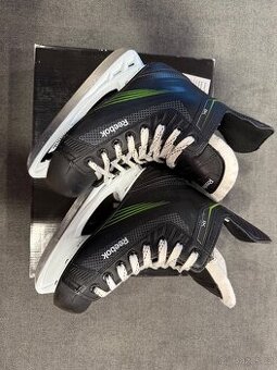 Chlapecké lední brusle