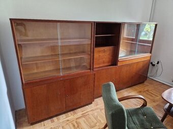 Knihovna + sekretář